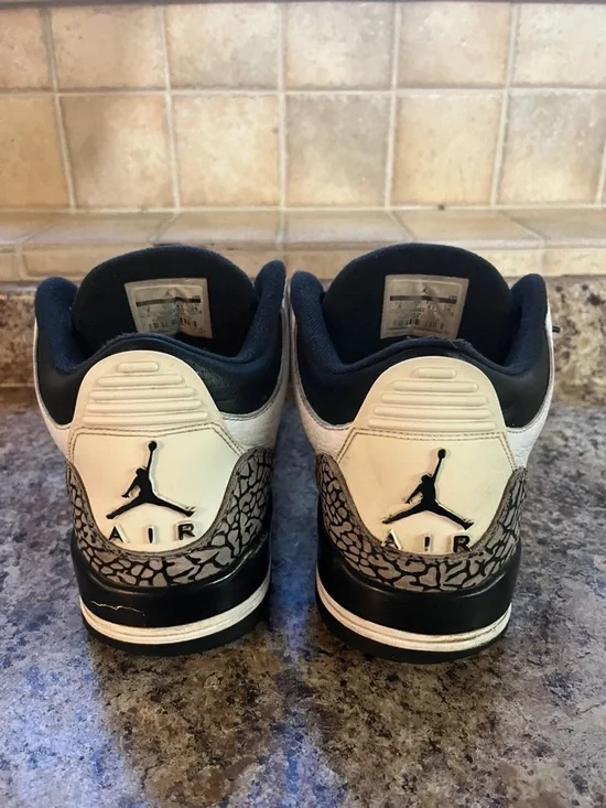Jordan 3 Infared - Picture 4 of 5